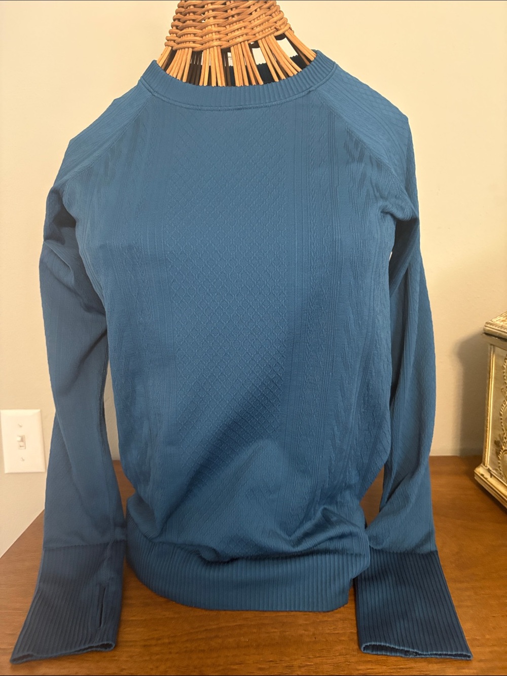 Lululemon Crew Neck Cable Knit Thermal Shirt